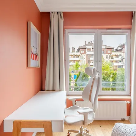 Apartamento Mazowiecka Homely By Bookinghost